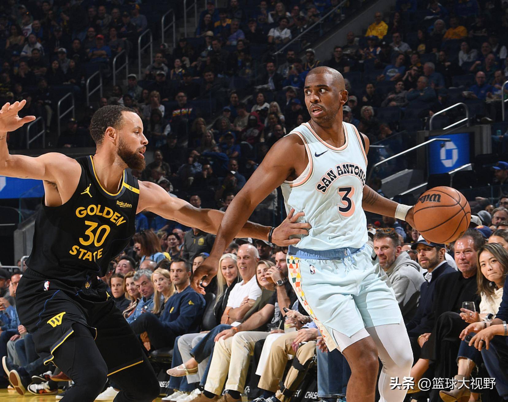 网球运动员穆古鲁扎 爱游戏APP下载