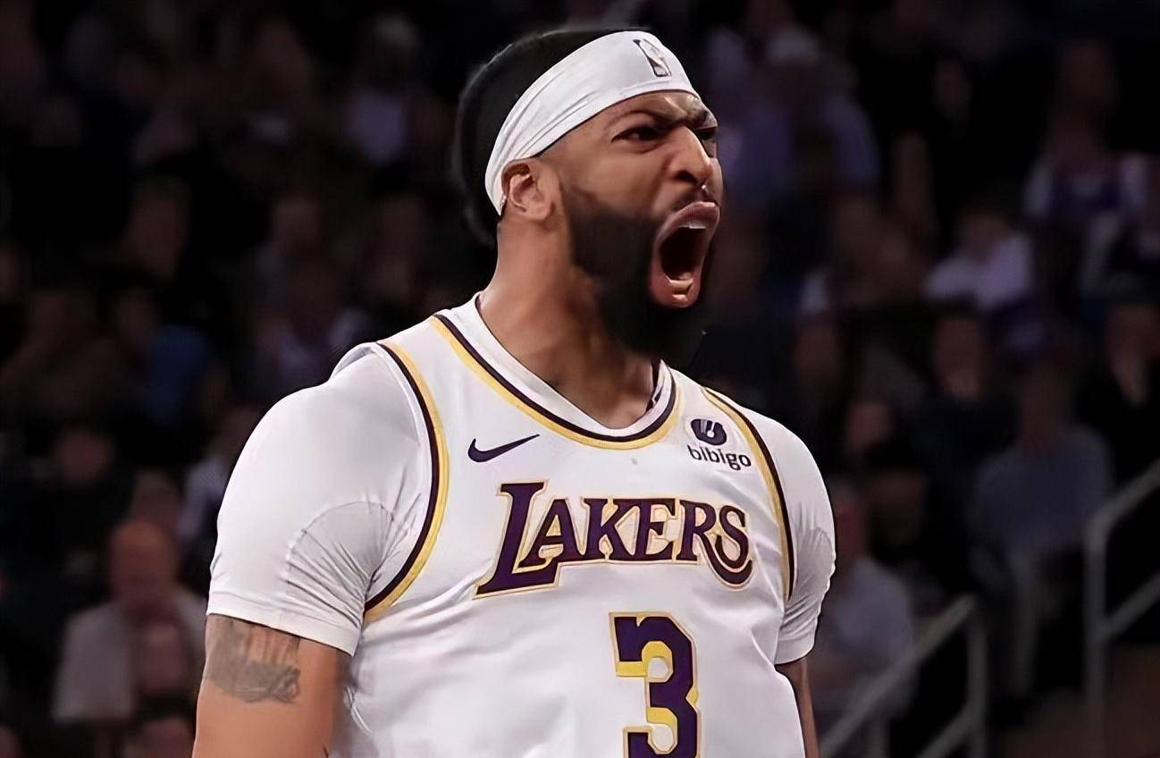 包含浓眉哥连续二十场比赛得分超过高光表现，湖人挑战极限！的词条