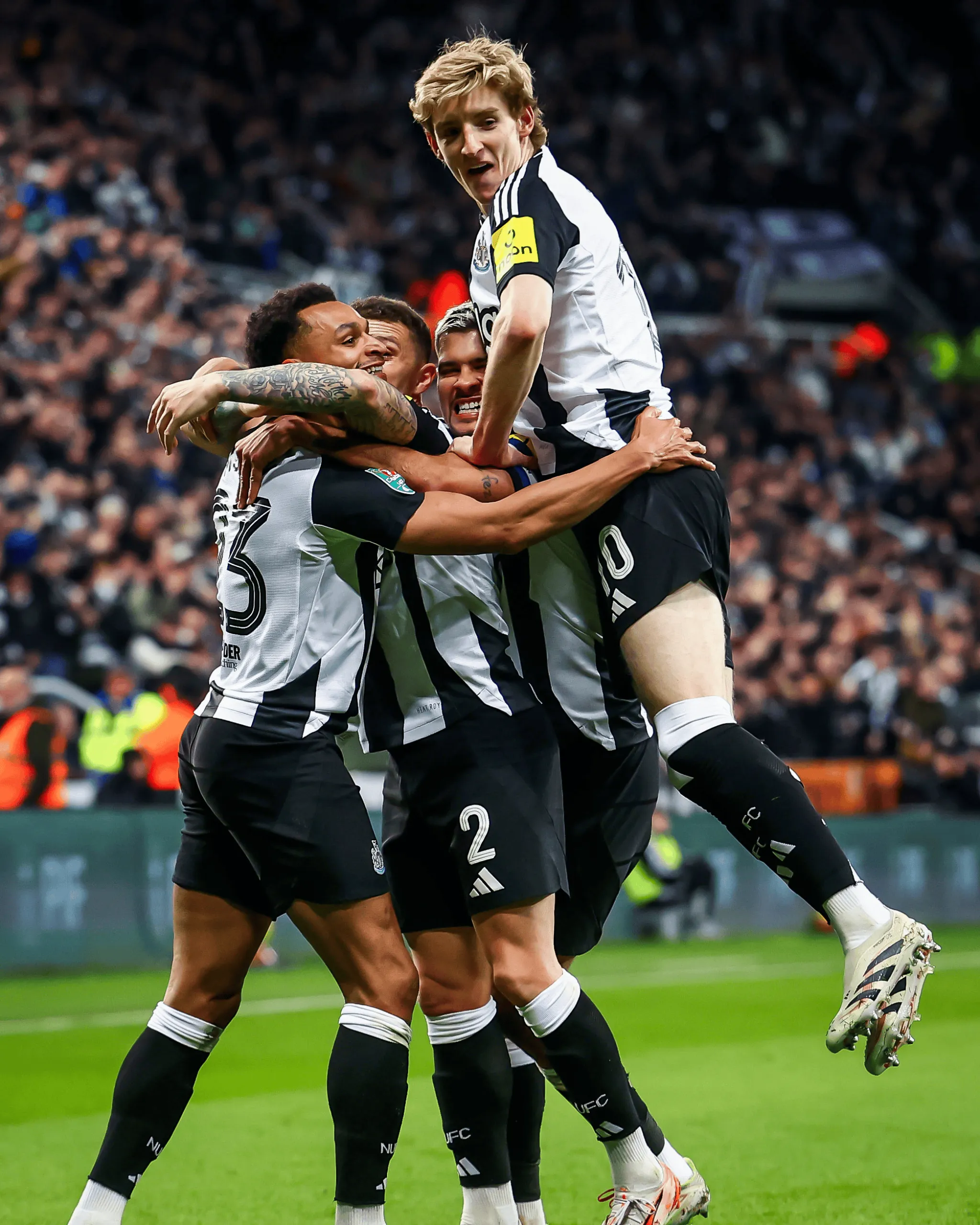 国际比赛日足总杯传出新动向；费耶诺德更衣室发声；管理层表态：话题不断；控场能力受关注的简单介绍爱游戏真人娱乐